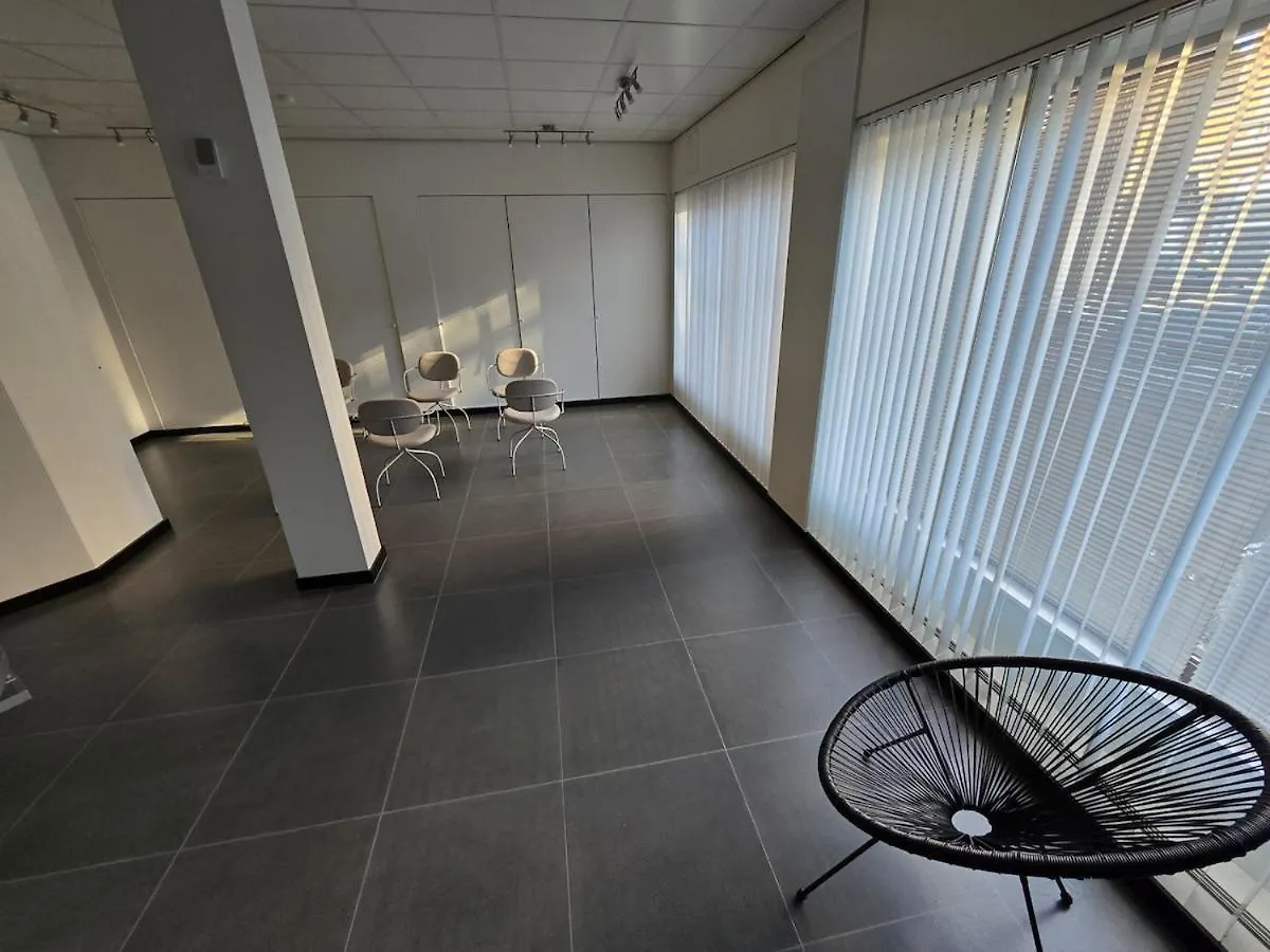 Quiet 3 Bedroom Accommodation Apartman Châtelet